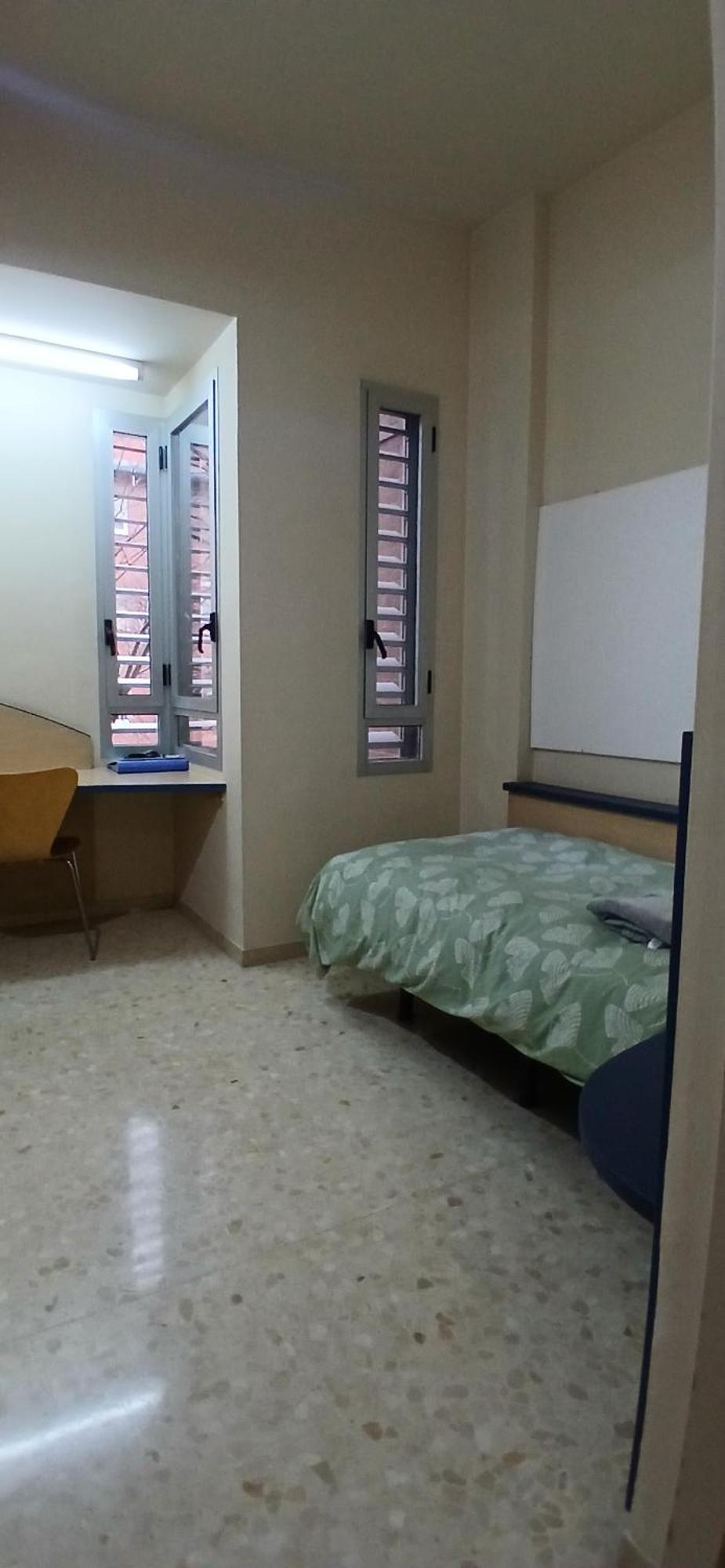 Larru Los Bermejales Residencia Universitaria Séville Extérieur photo